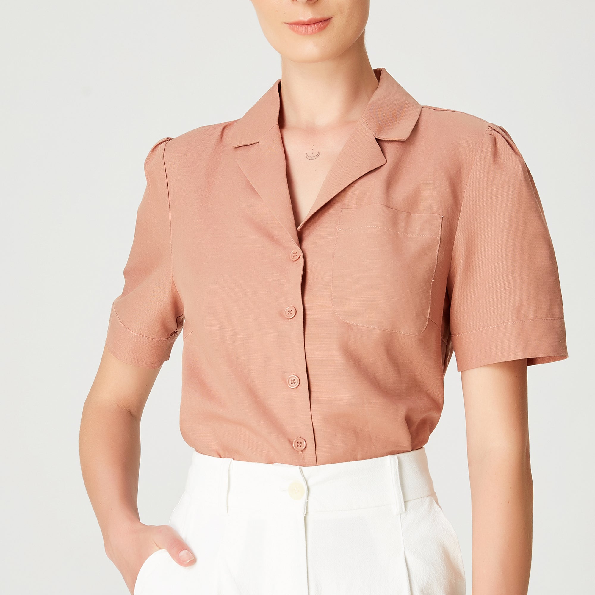 Chemise droite en lin à manches courtes