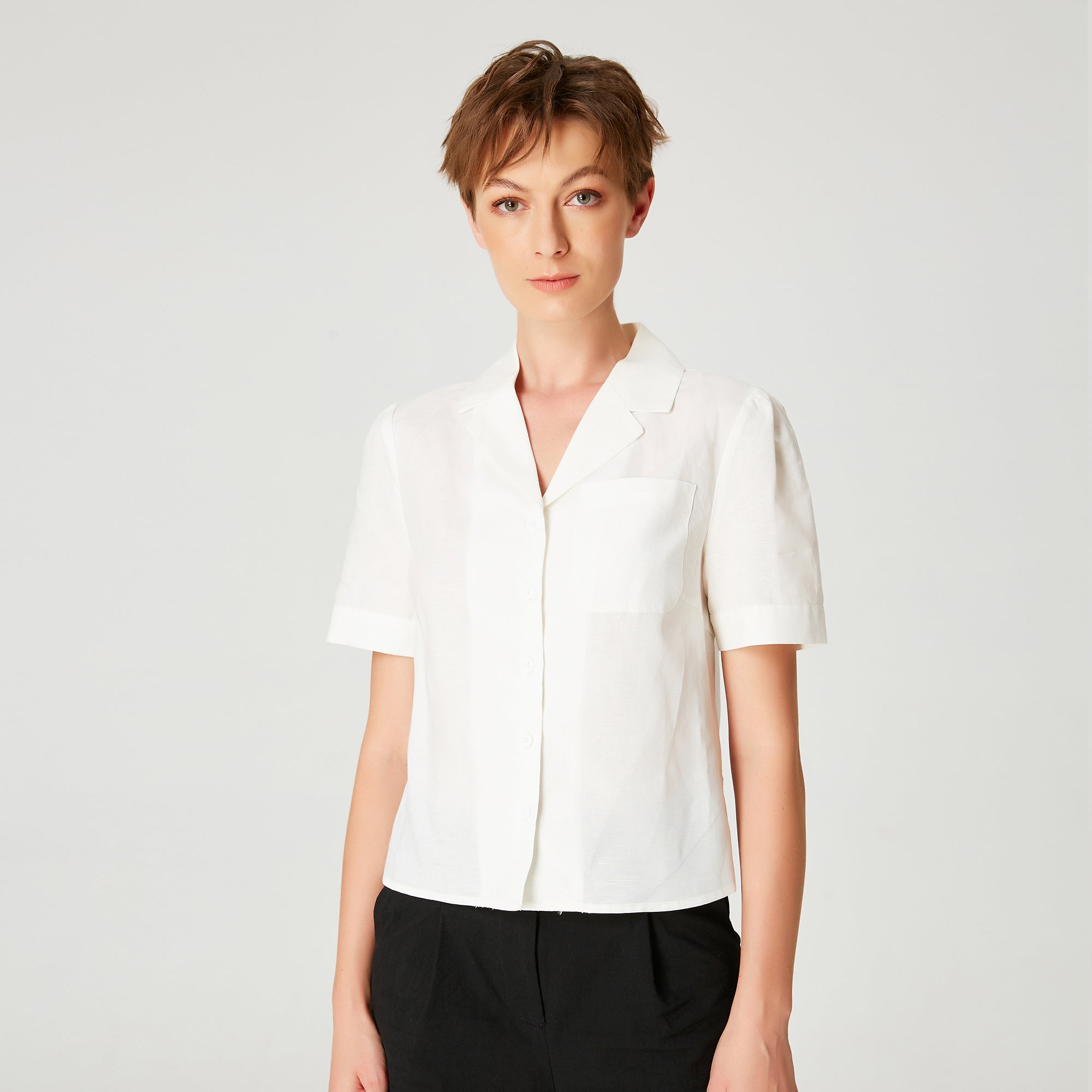 Chemise droite en lin à manches courtes