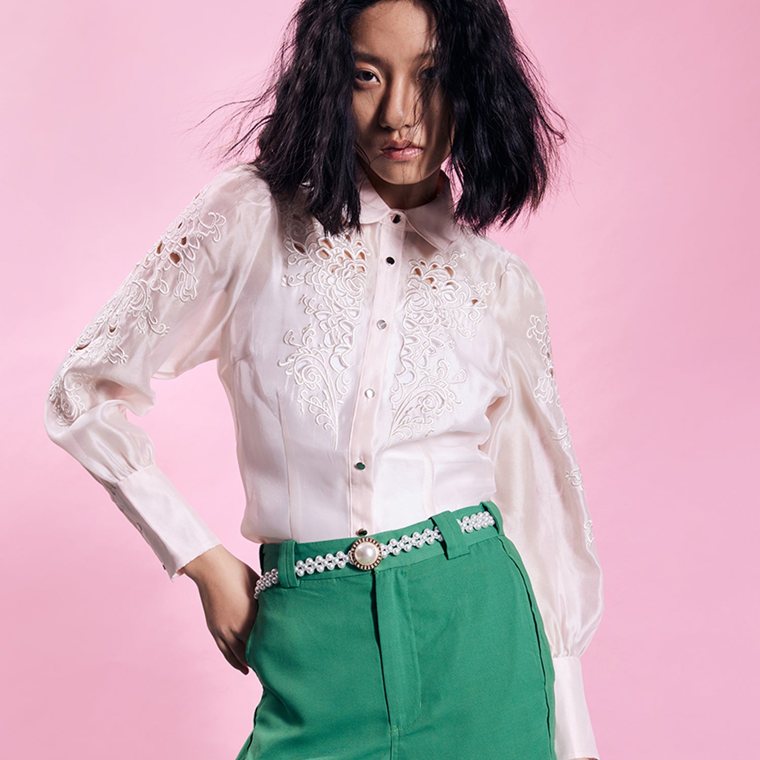 Chemisier organza brodé