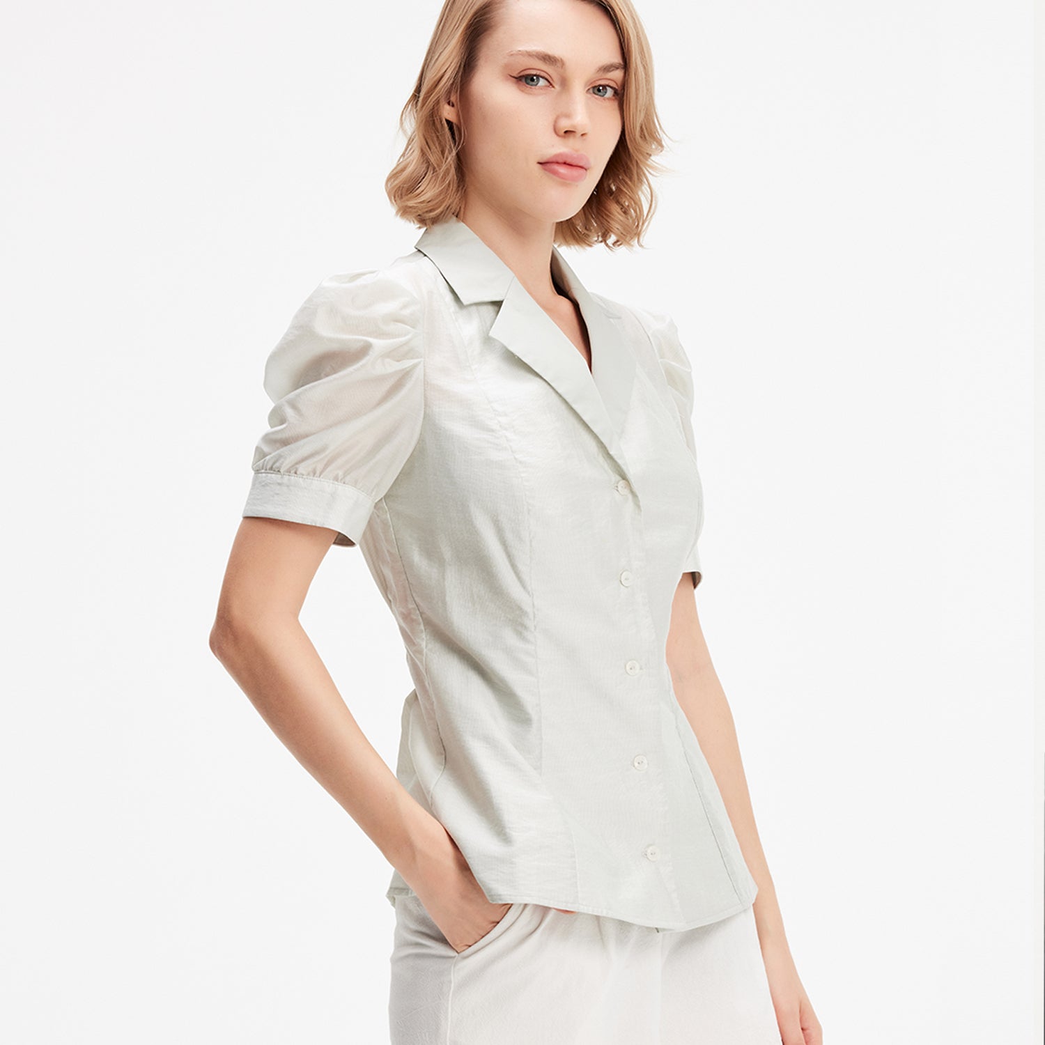 Chemisier organza à manches courtes