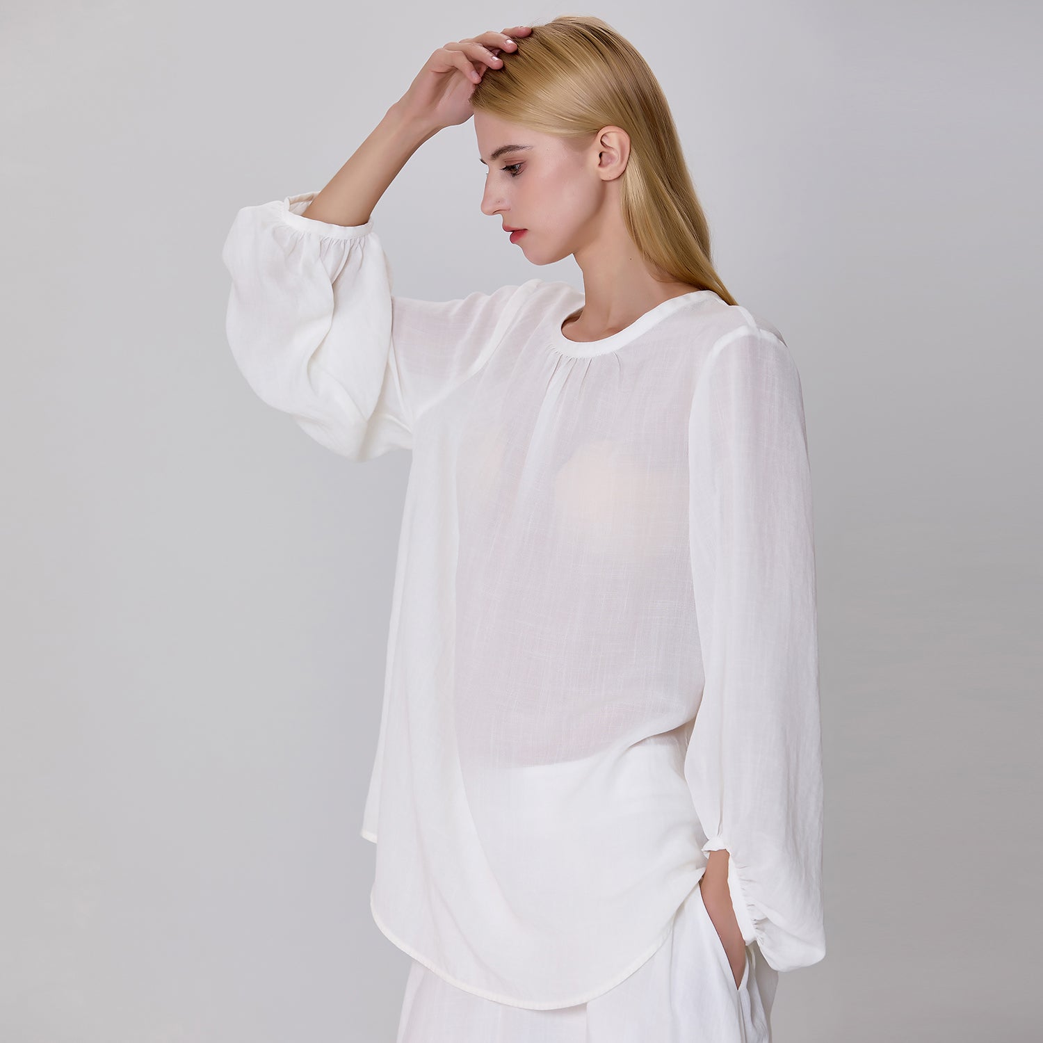 Blouse légère à col rond