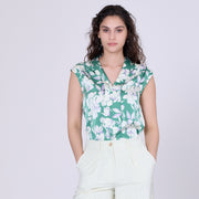 Blouse sans manche à col à large revers et imprimé fleur macro