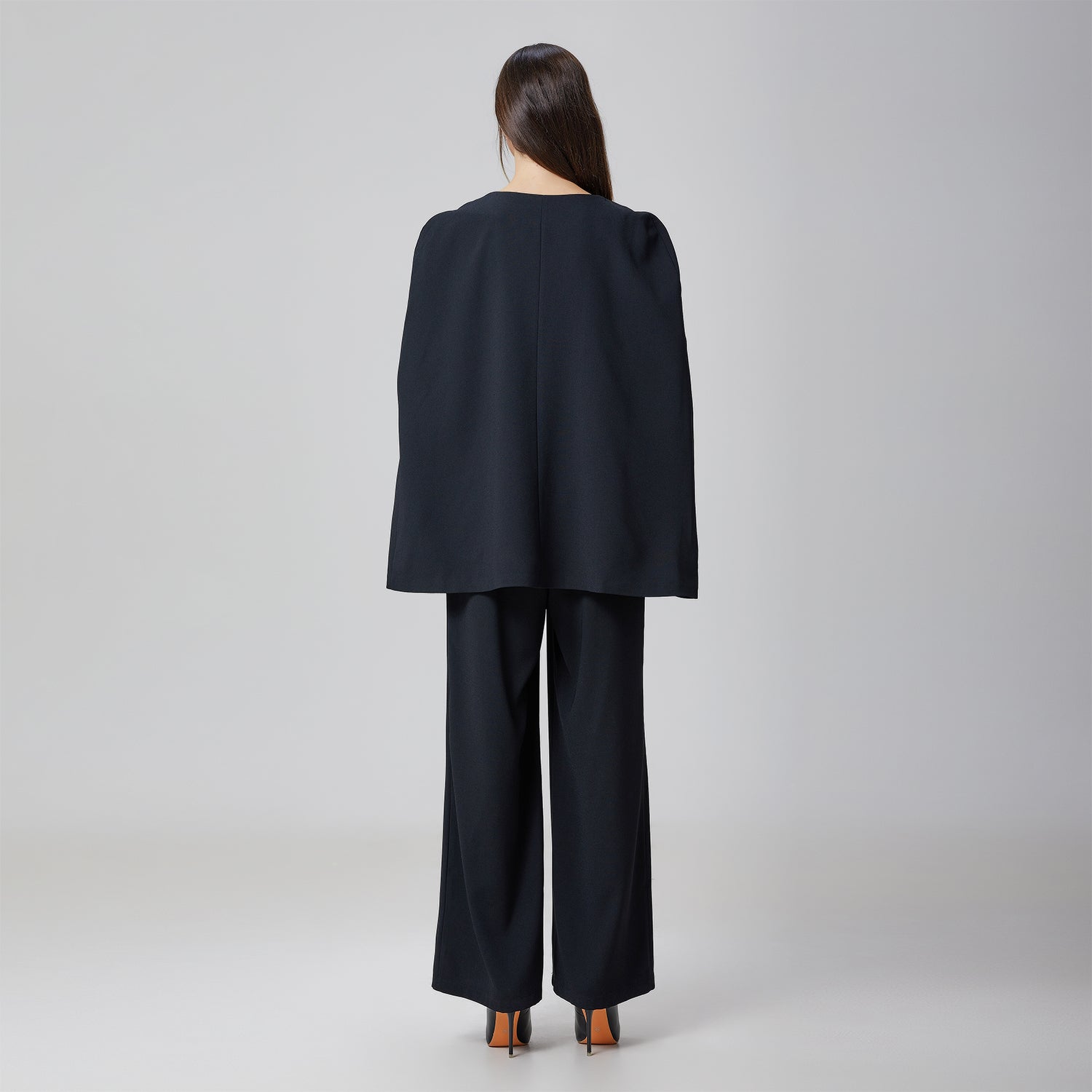 Cape soirée minimaliste