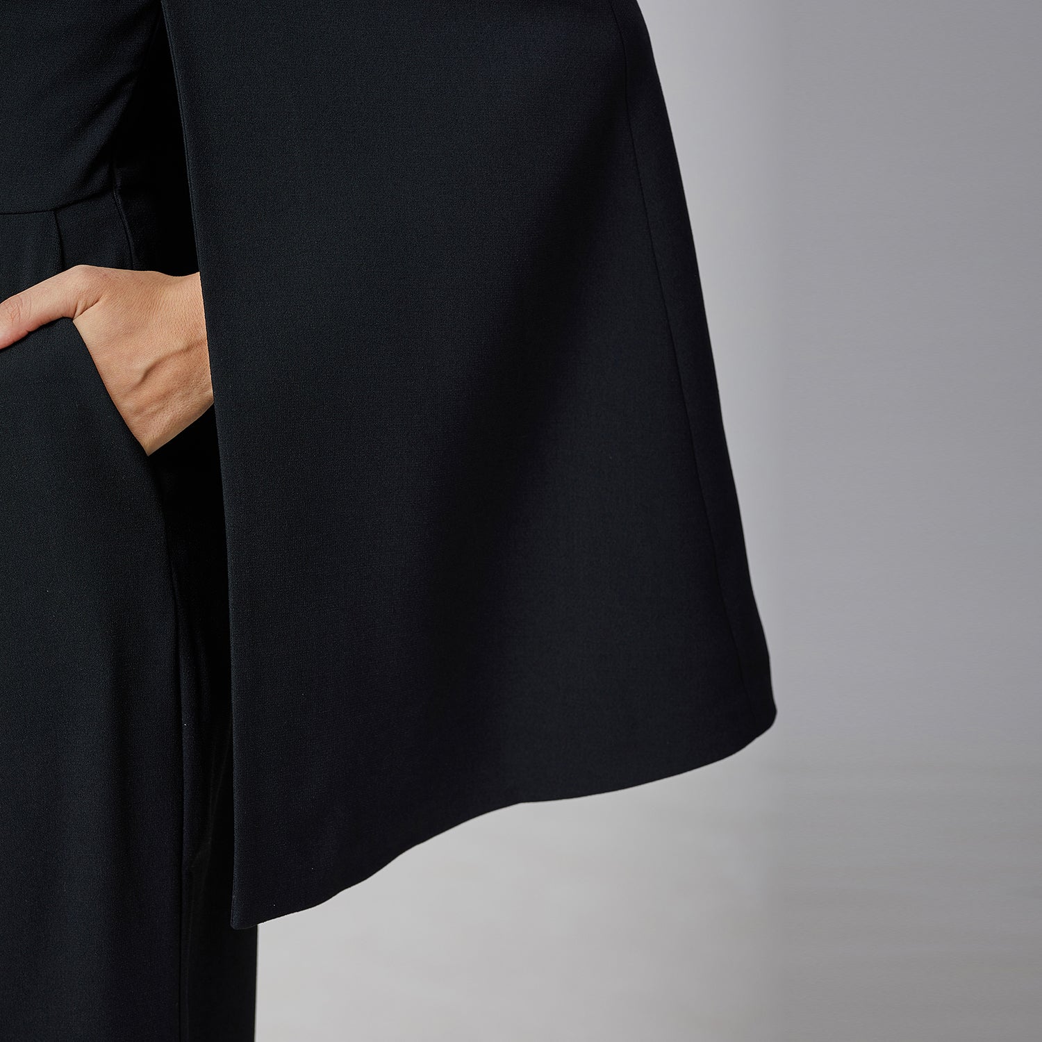 Cape soirée minimaliste