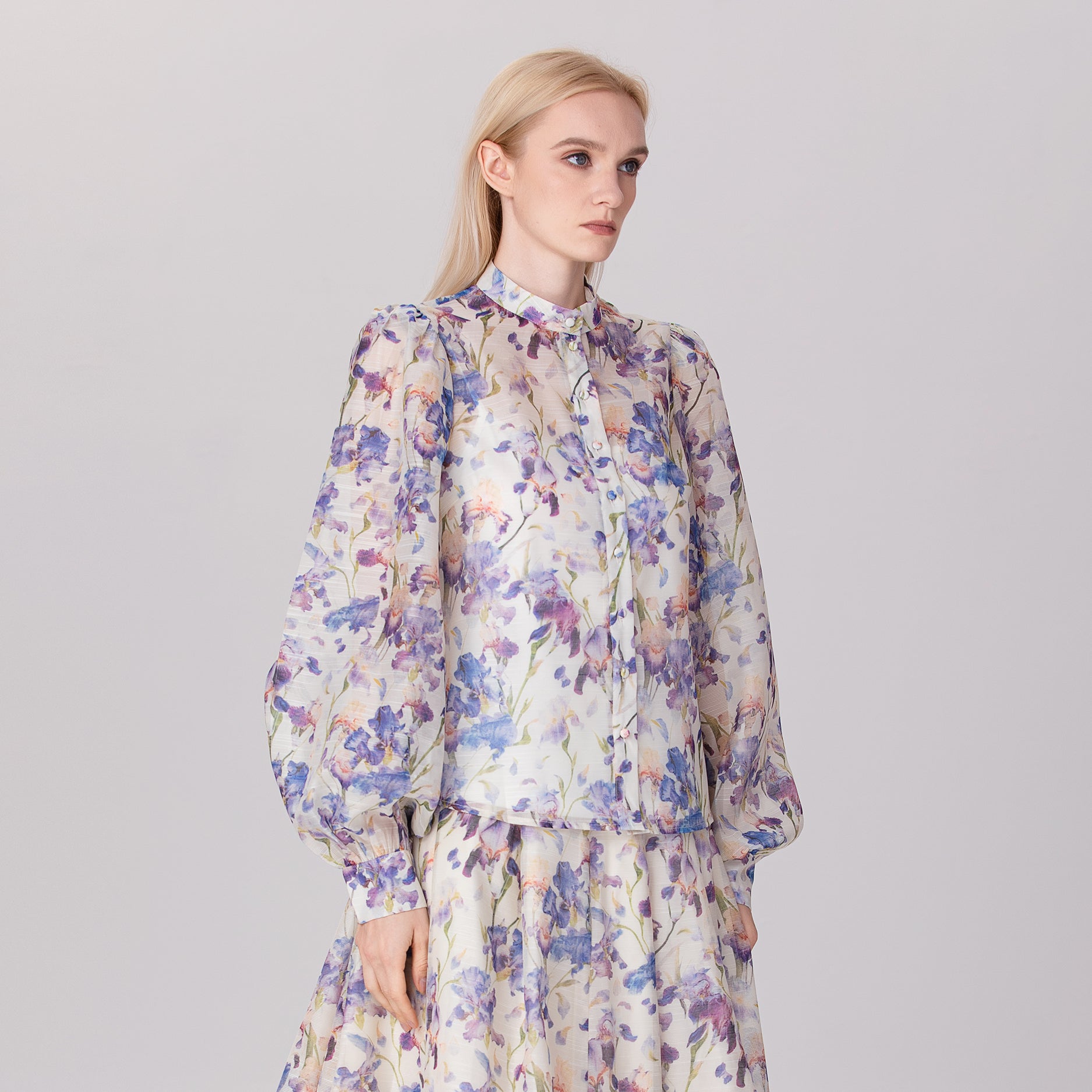 Chemisier organza à motif floral