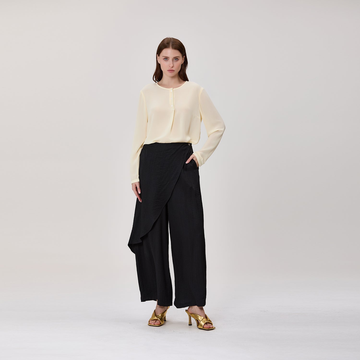 Pantalon large effet jupe portefeuille
