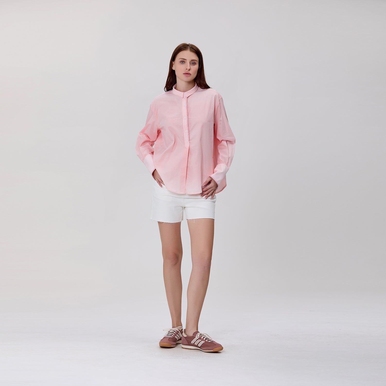 Chemise à col mao et coupe ample