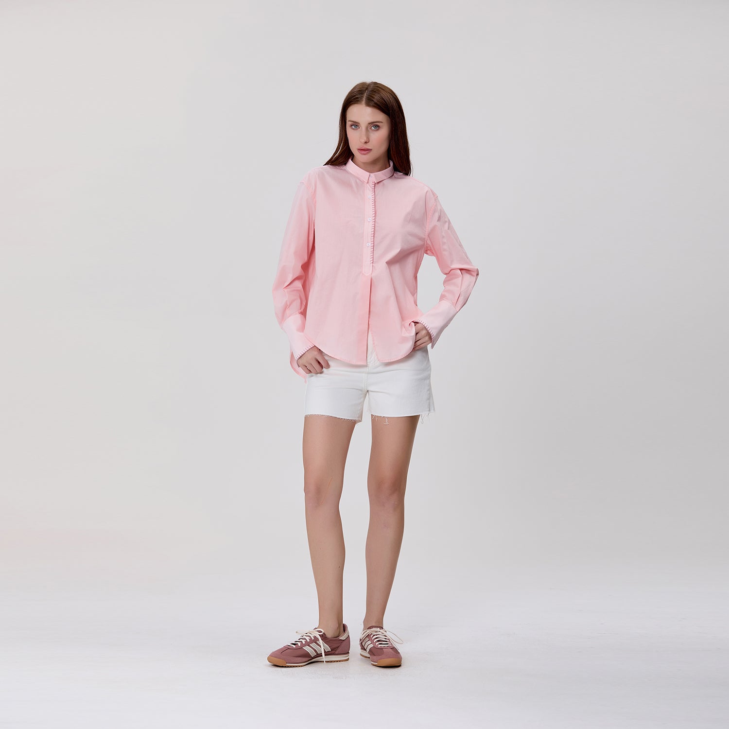 Chemise à col mao et coupe ample