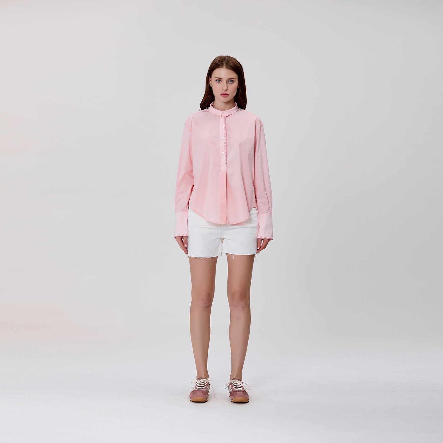Chemise à col mao et coupe ample