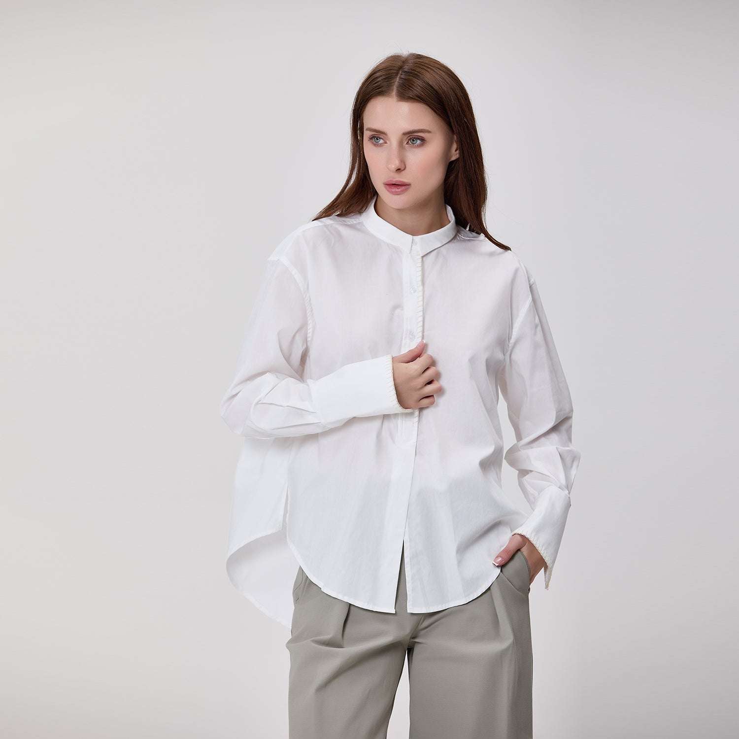 Chemise à col mao et coupe ample