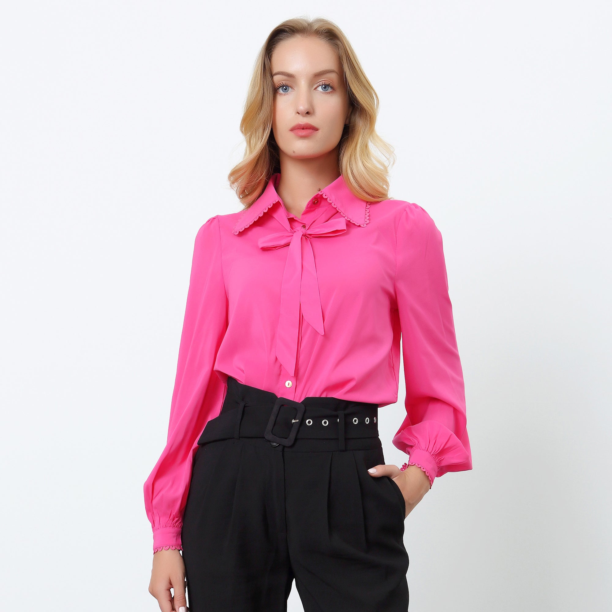 Chemise lavallière à manches longues
