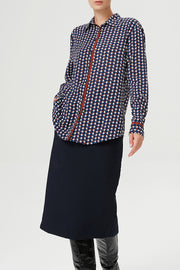 Chemise à biais contrasté et imprimé géométrique rétro