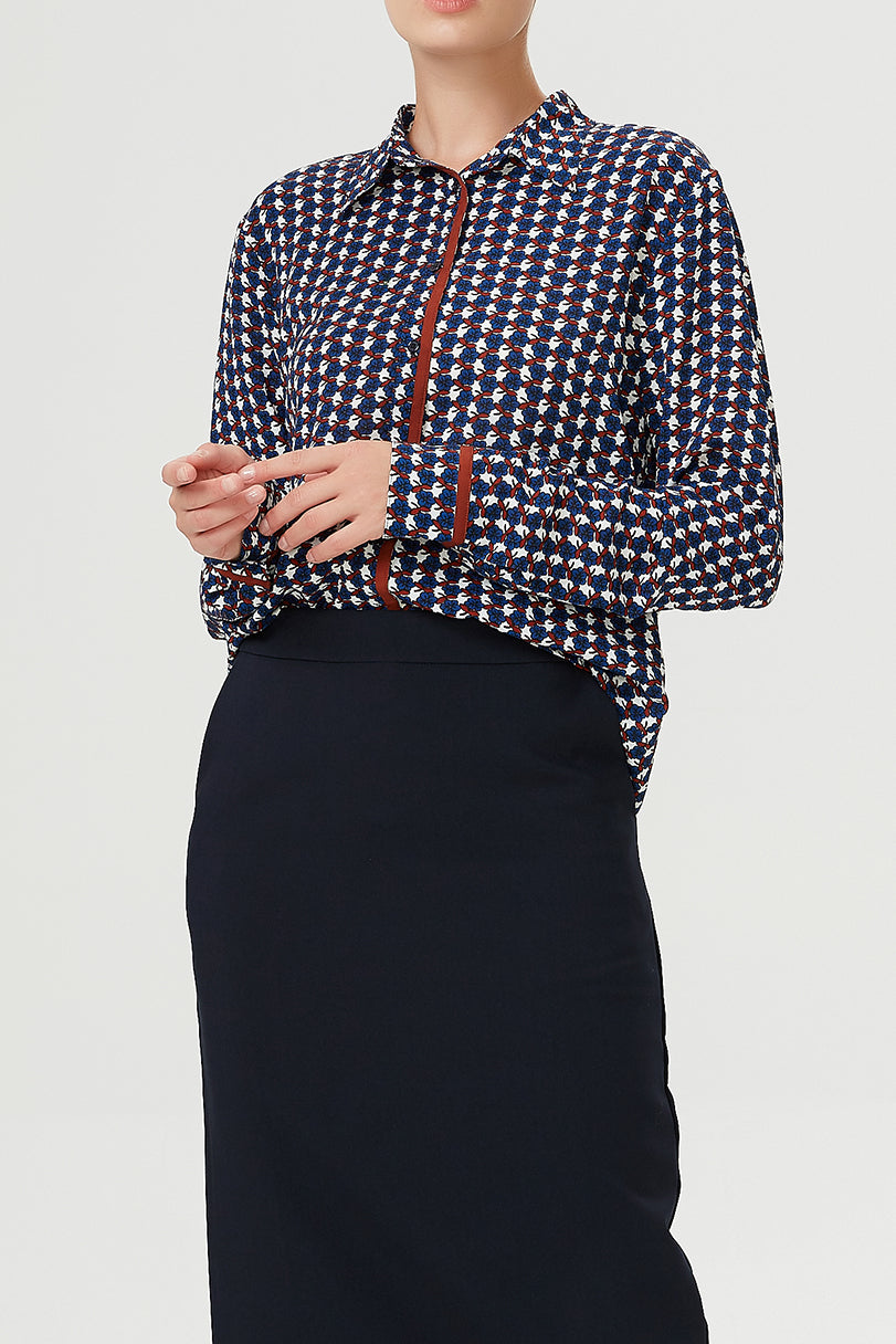 Chemise à biais contrasté et imprimé géométrique rétro
