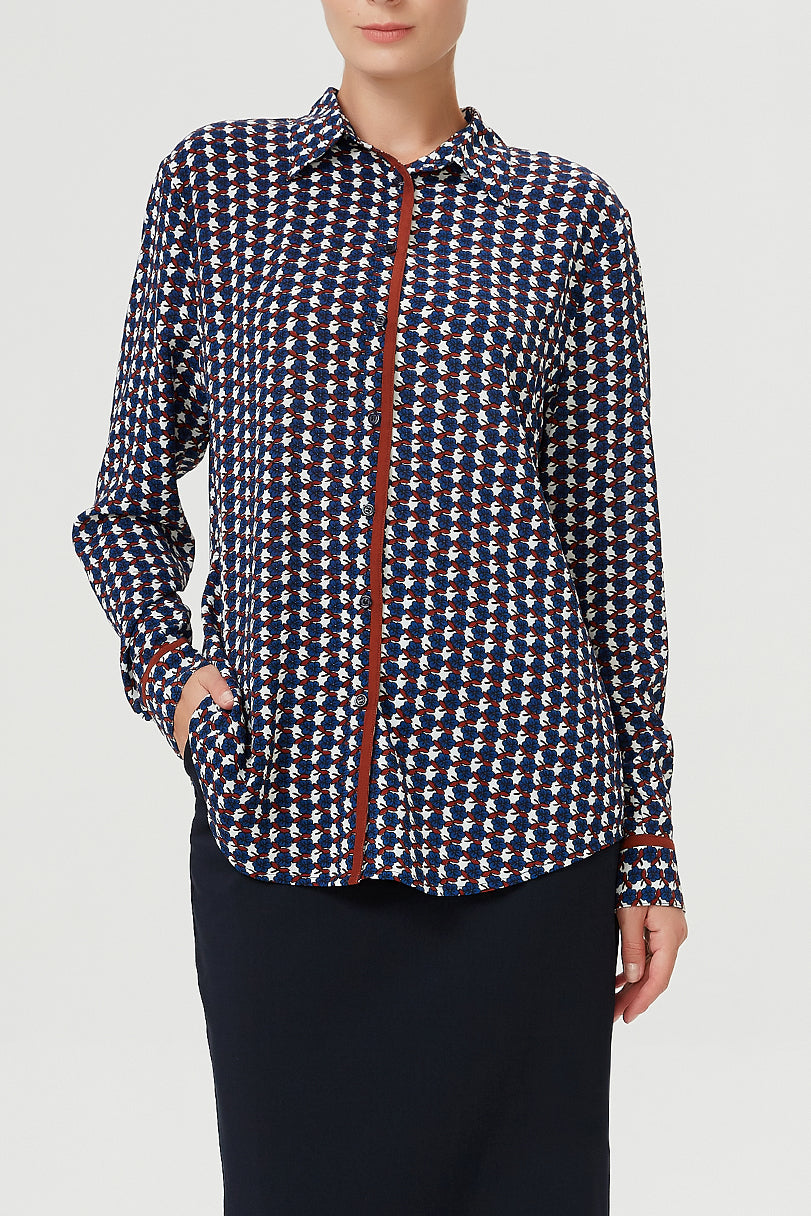 Chemise à biais contrasté et imprimé géométrique rétro