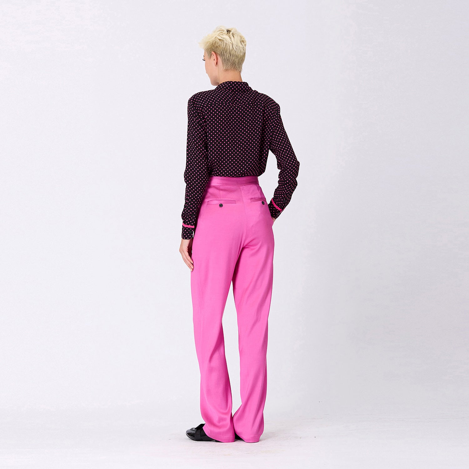 Pantalon droit avec ceinture à boucle