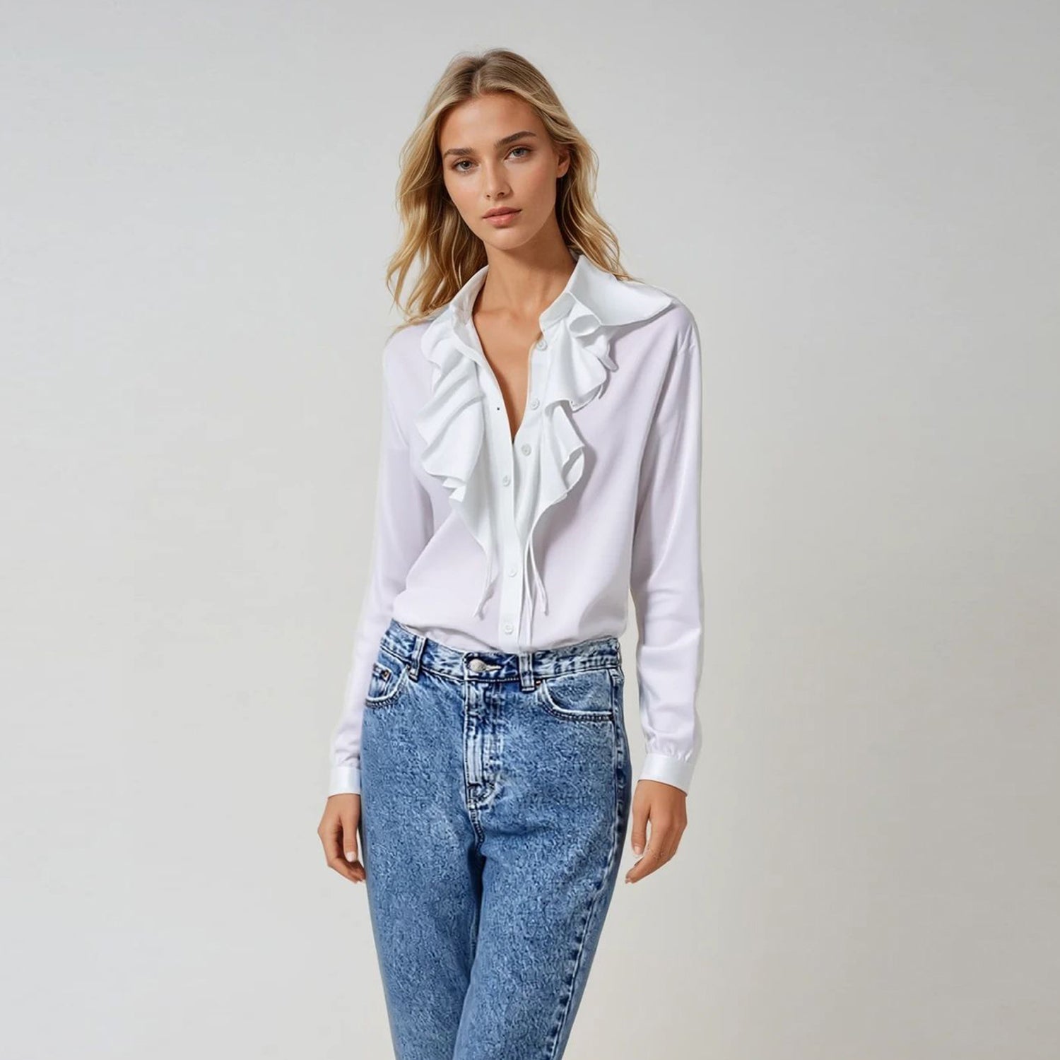 Chemise à col volanté