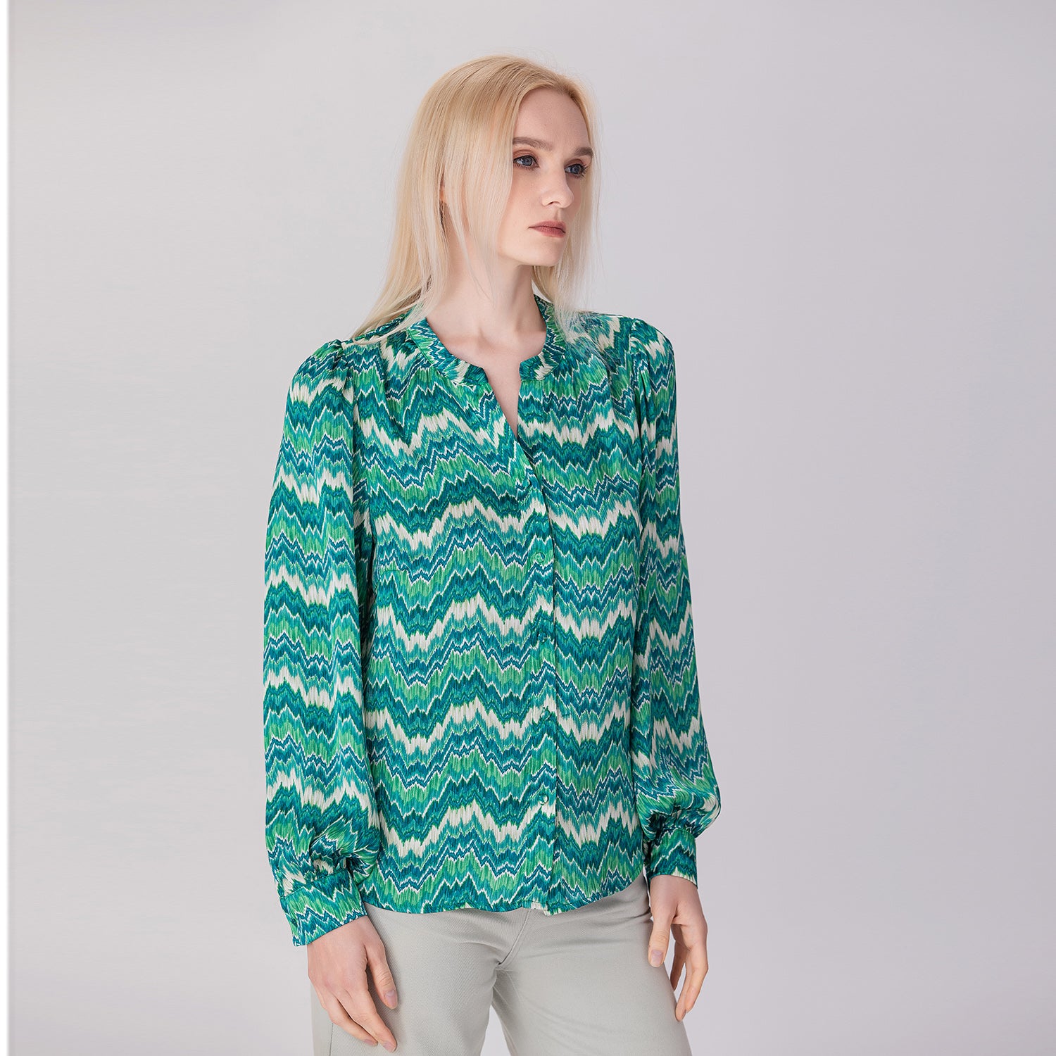 Chemise imprimée abstraite à manches longues