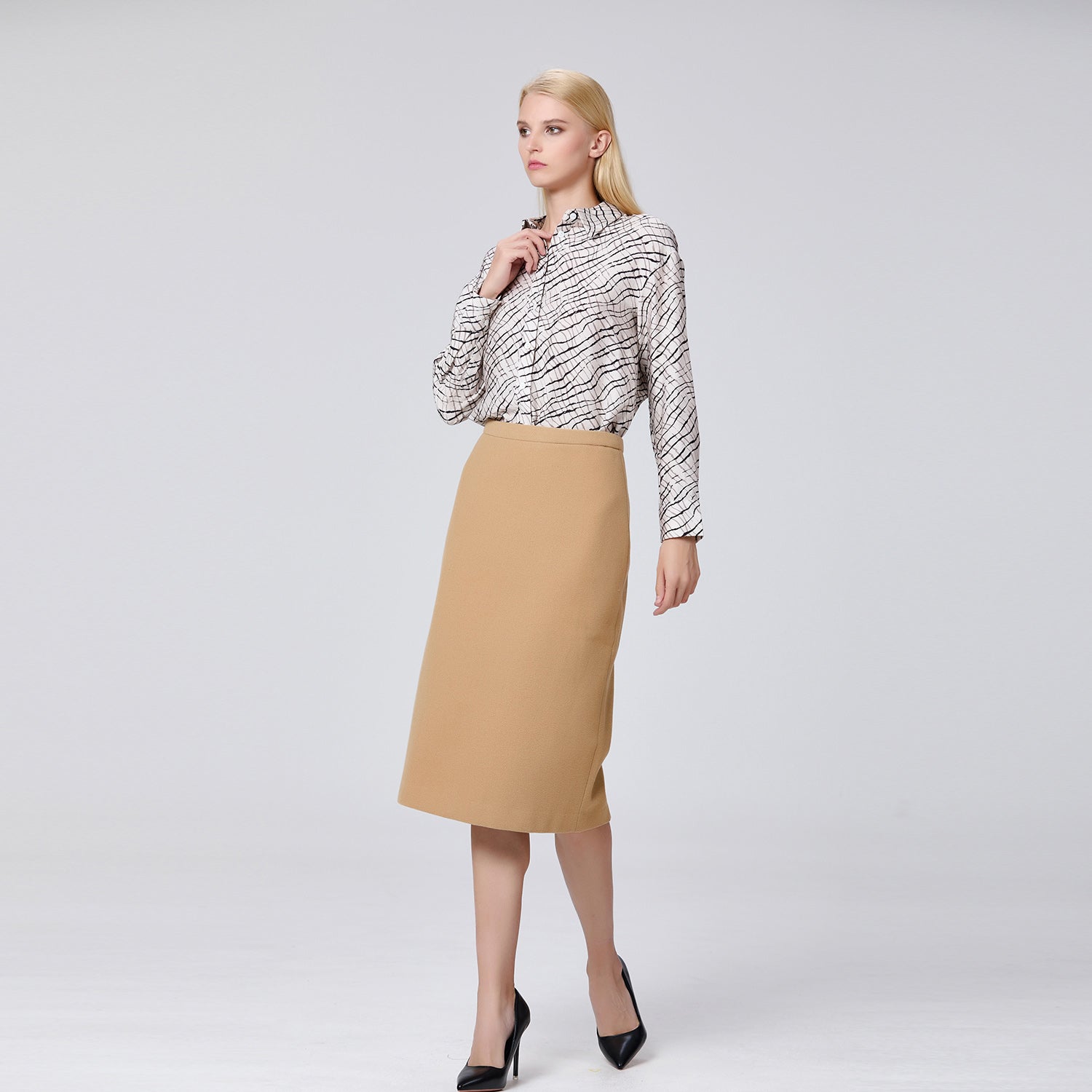 Long-sleeved shirt with graphic print
