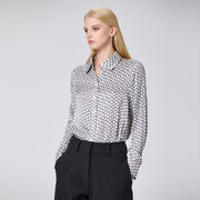 Chemise à manches longues en satin à imprimé graphique