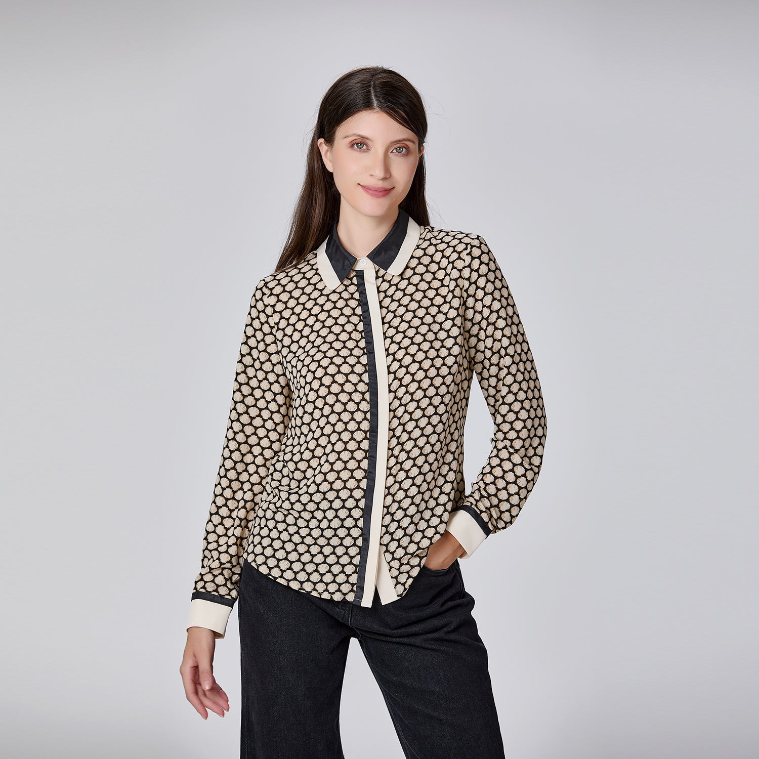 Chemise à imprimé graphique et col contrasté