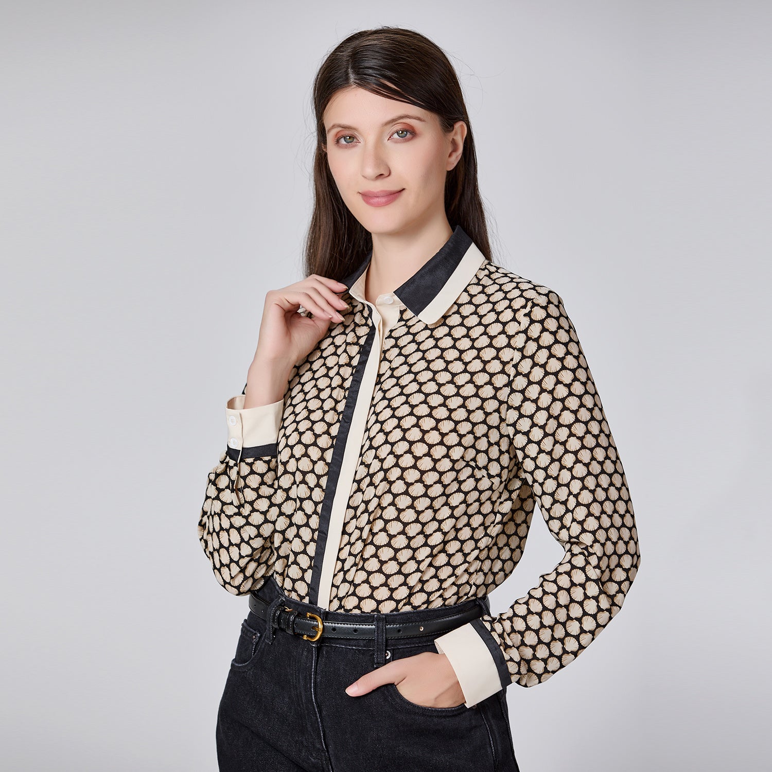 Chemise à imprimé graphique et col contrasté