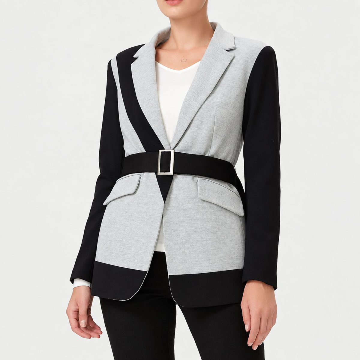 Blazer bicolore gris et noir ceinturé à coupe structurée