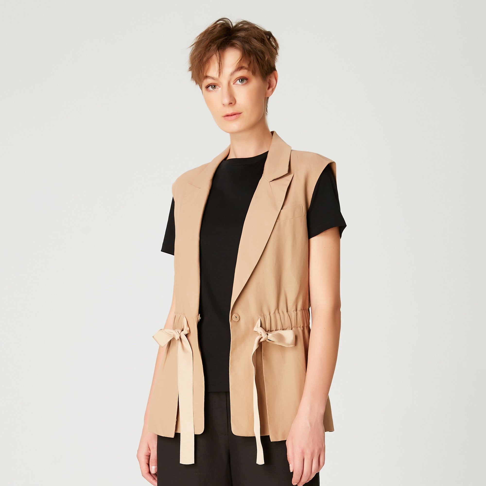 Gilet à taille froncée