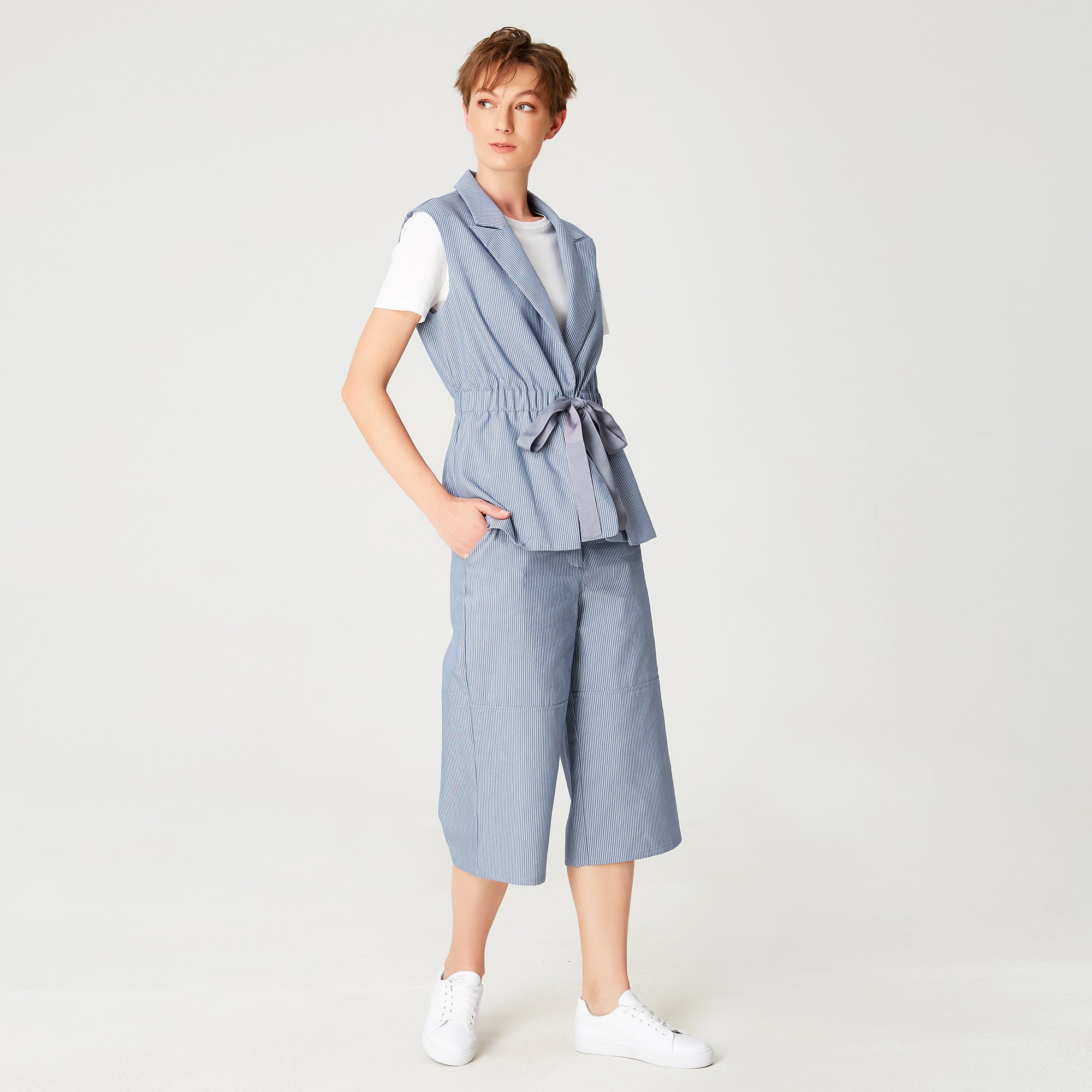 Gilet à taille froncée