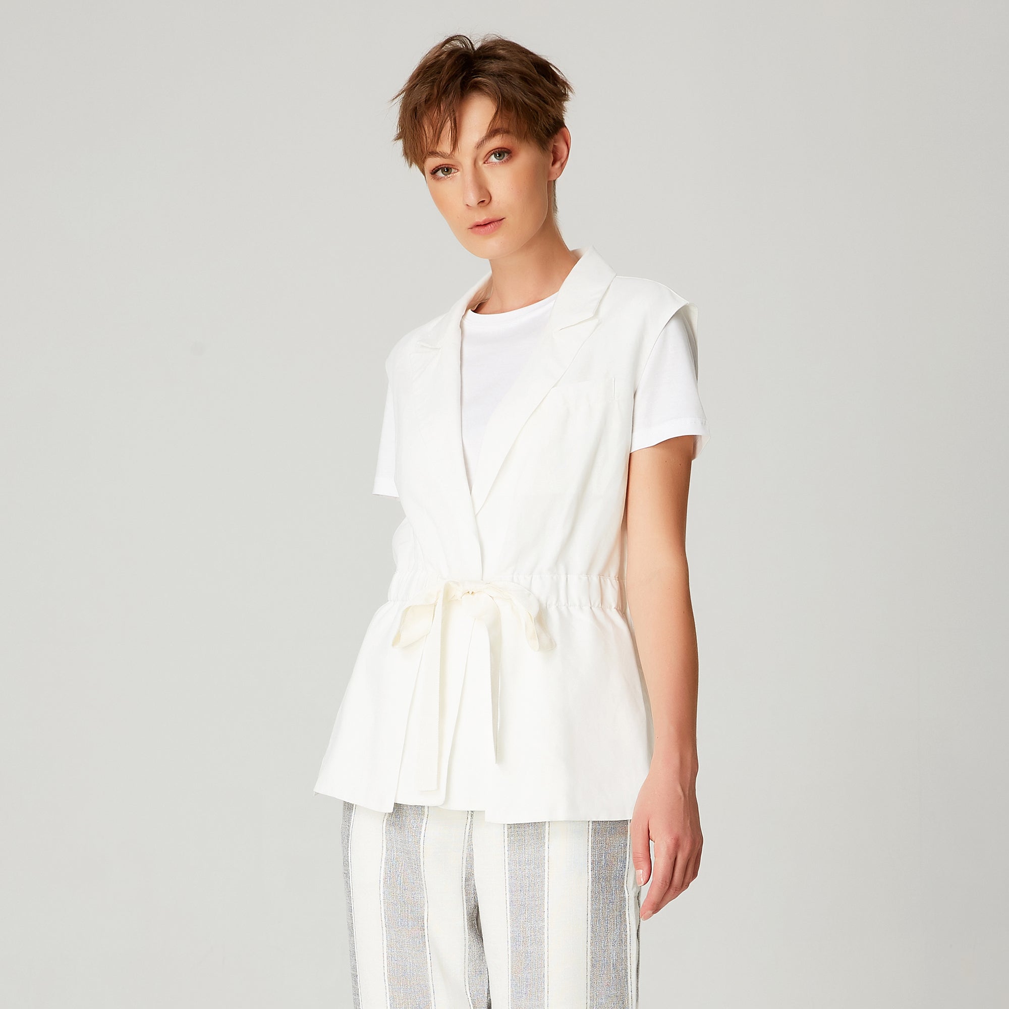 Gilet à taille froncée