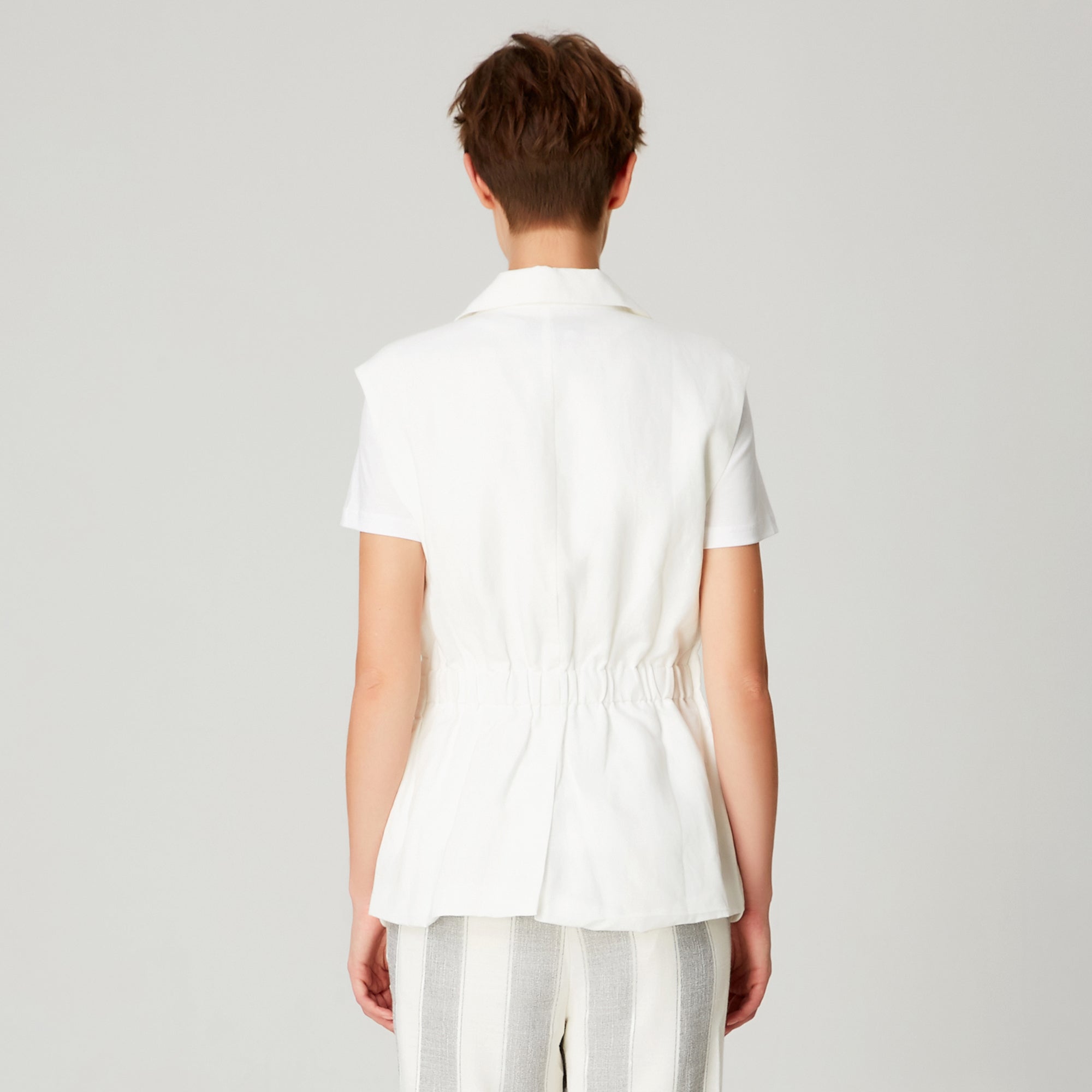Gilet à taille froncée