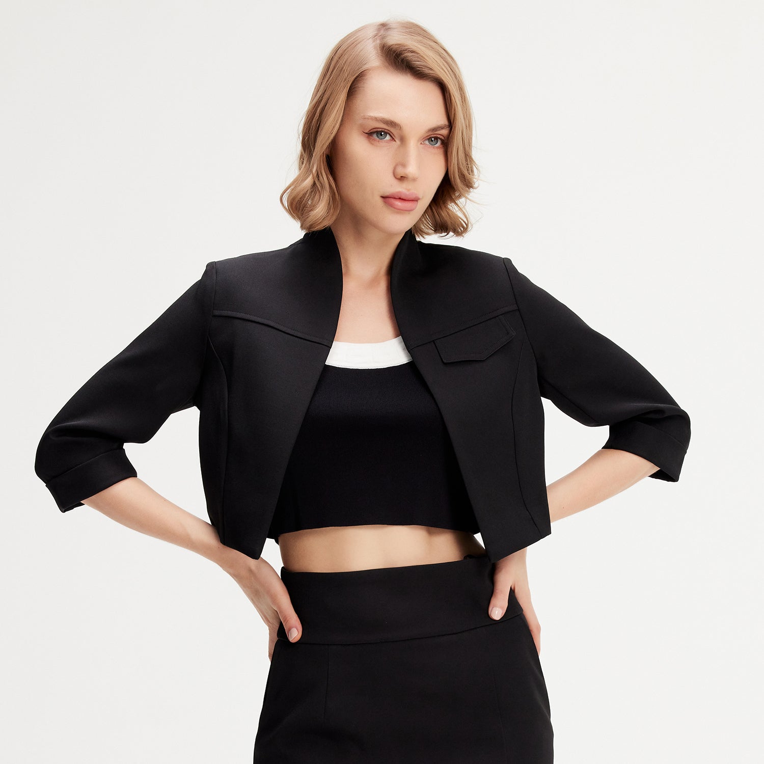Veste courte minimaliste