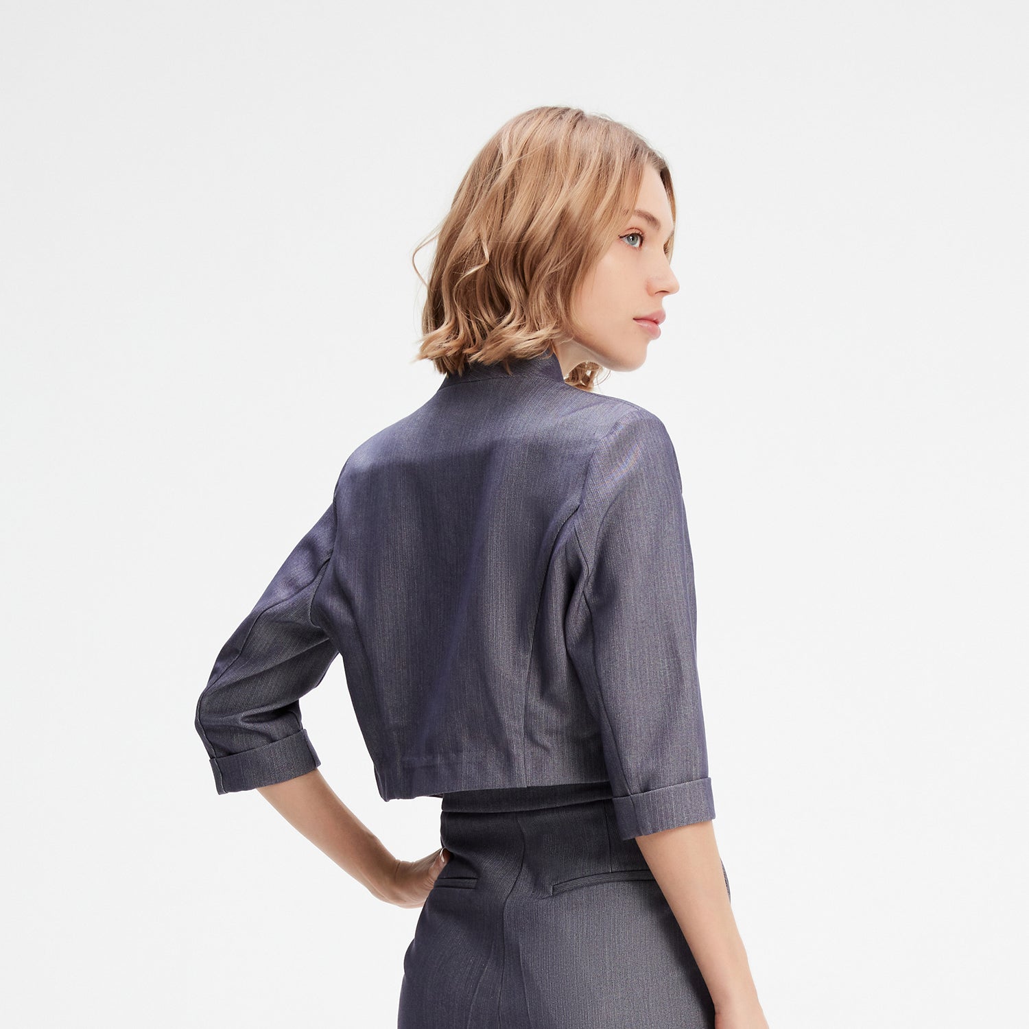 Veste courte minimaliste