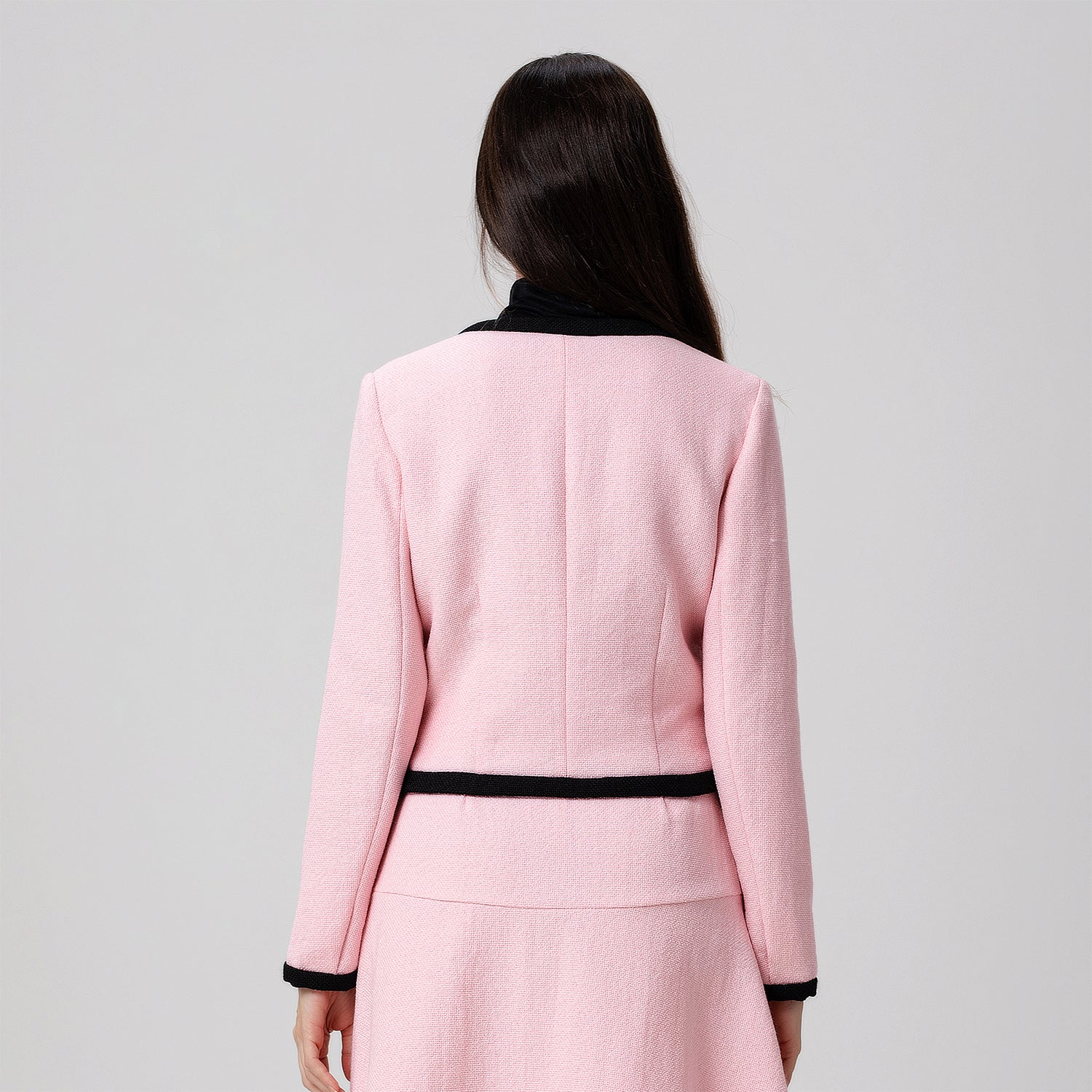 Veste courte à galon contrasté