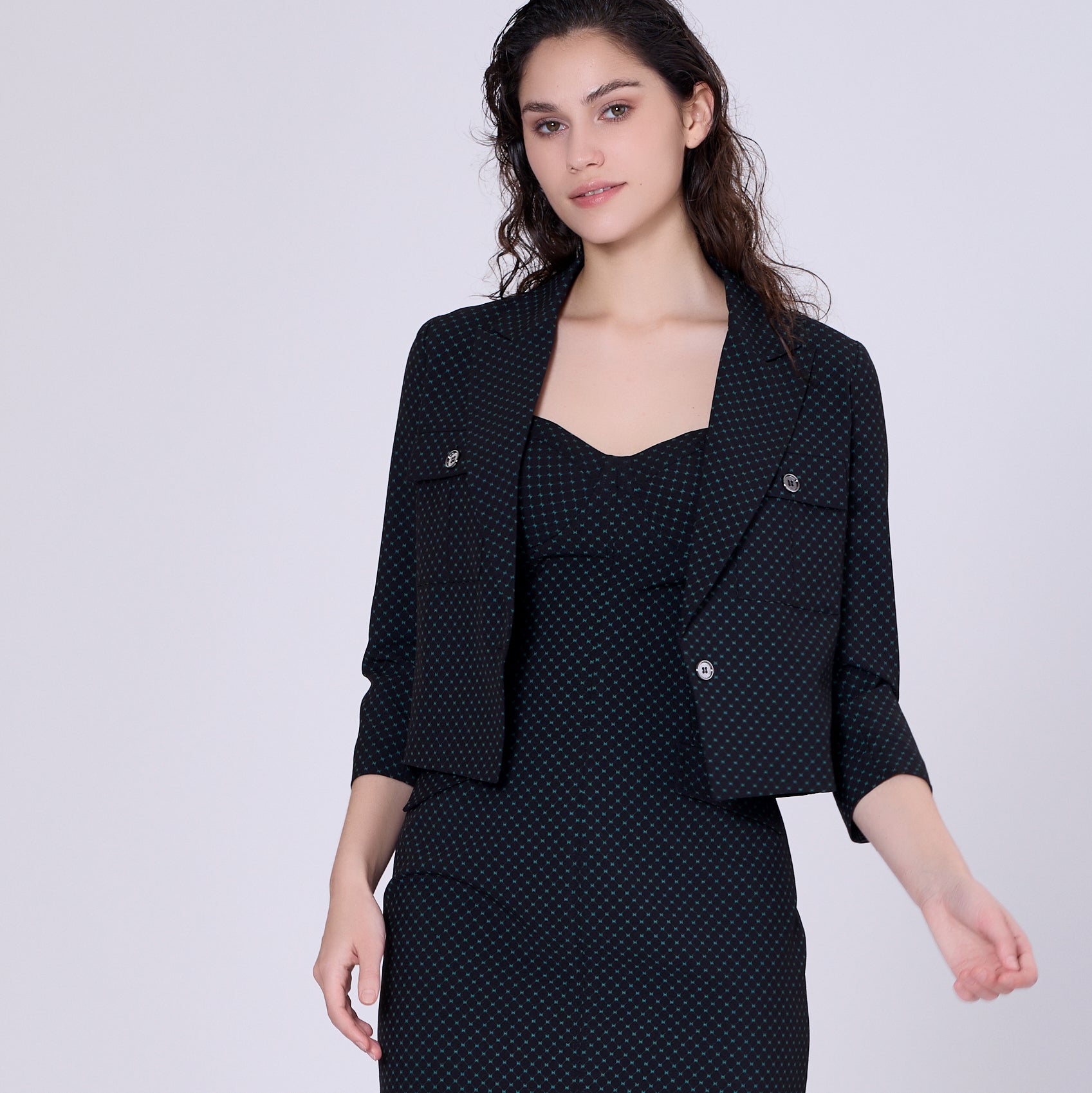 Veste courte à imprimé mini pois