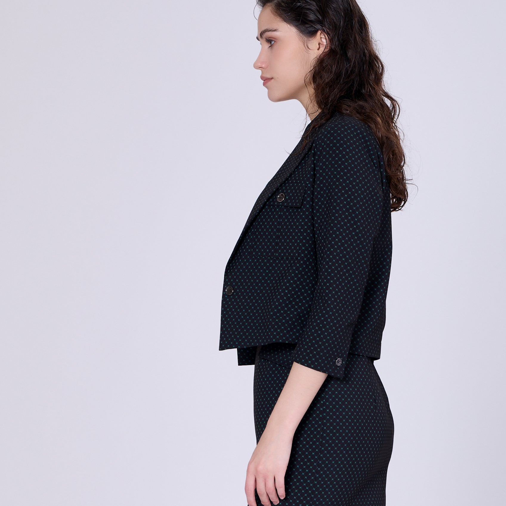Veste courte à imprimé mini pois