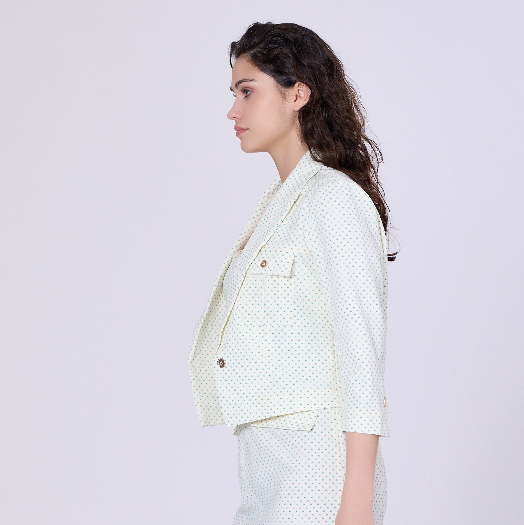 Veste courte à imprimé mini pois