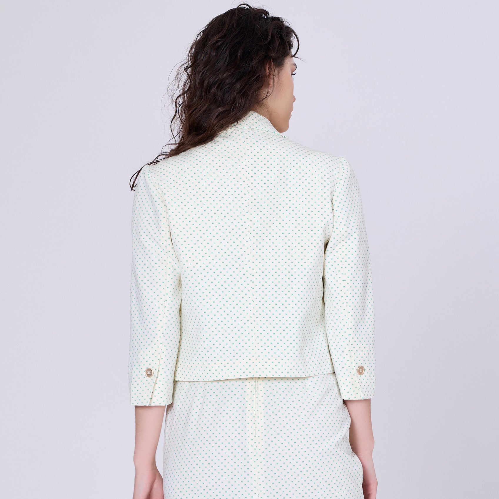 Veste courte à imprimé mini pois