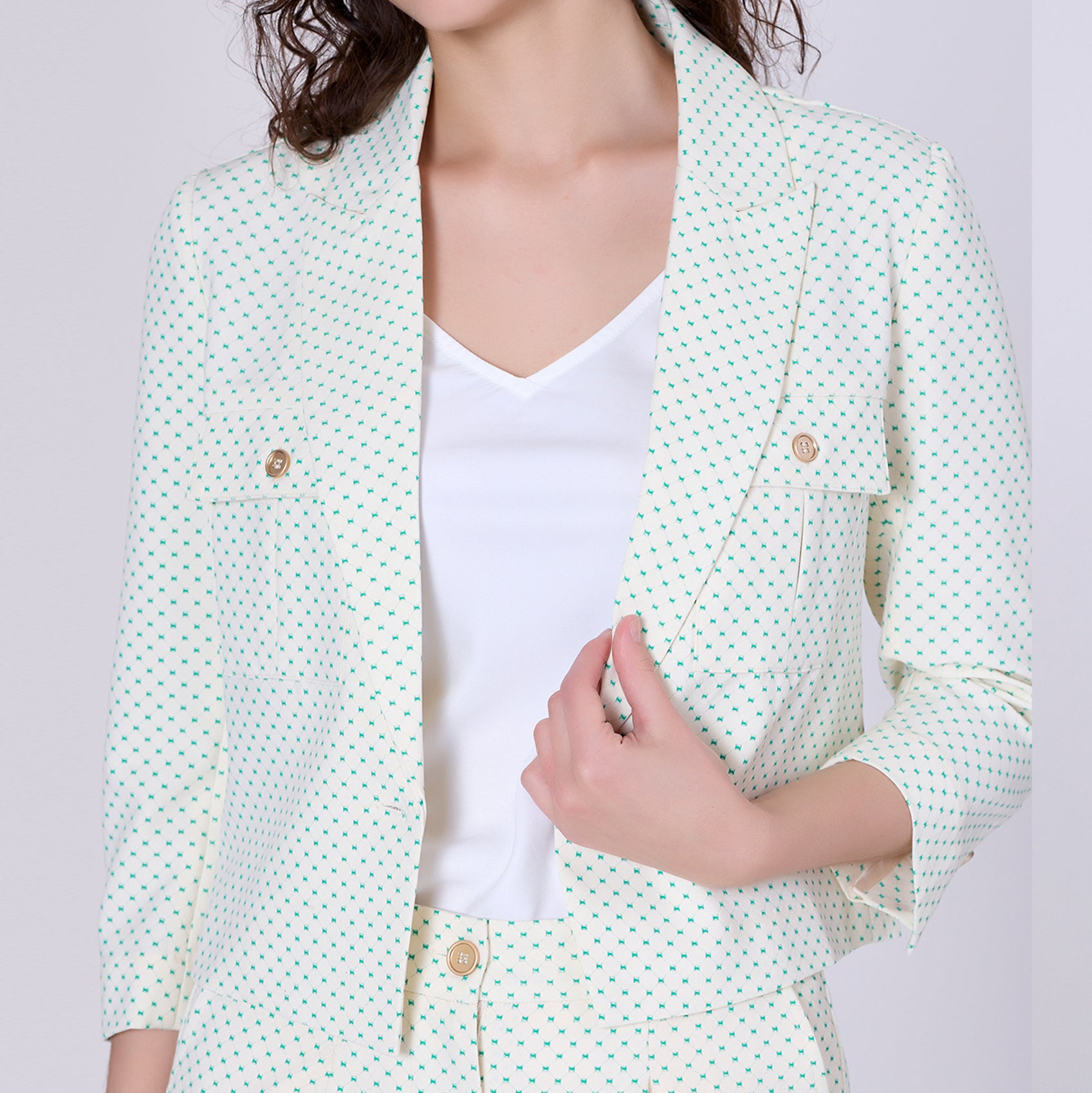 Veste courte à imprimé mini pois