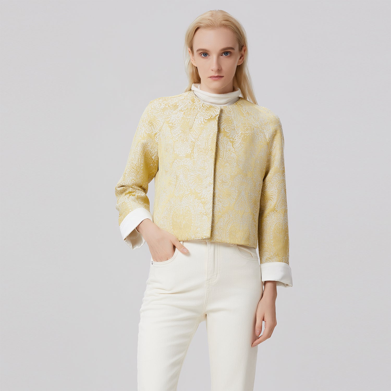Veste courte en brocart