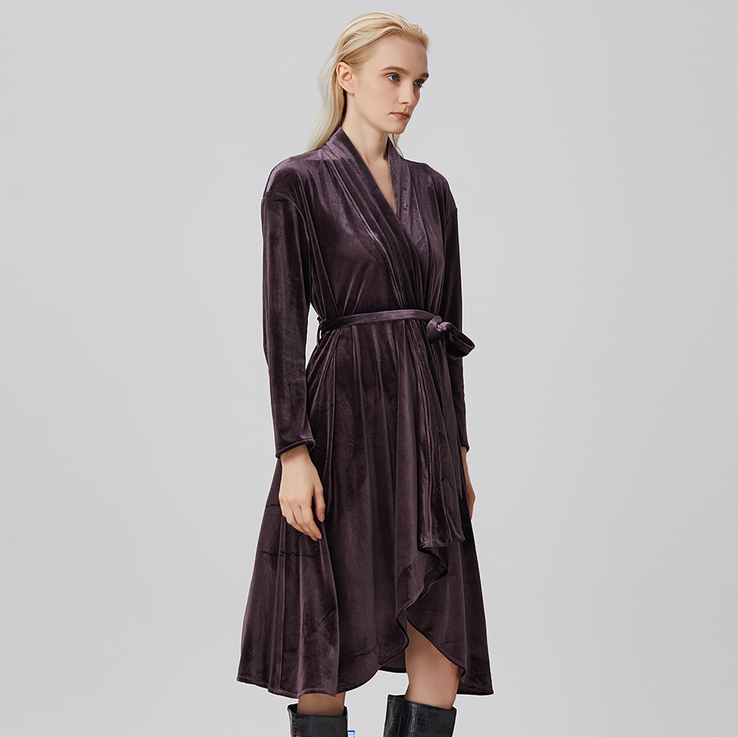 Robe-peignoir en velours à ourlet volanté