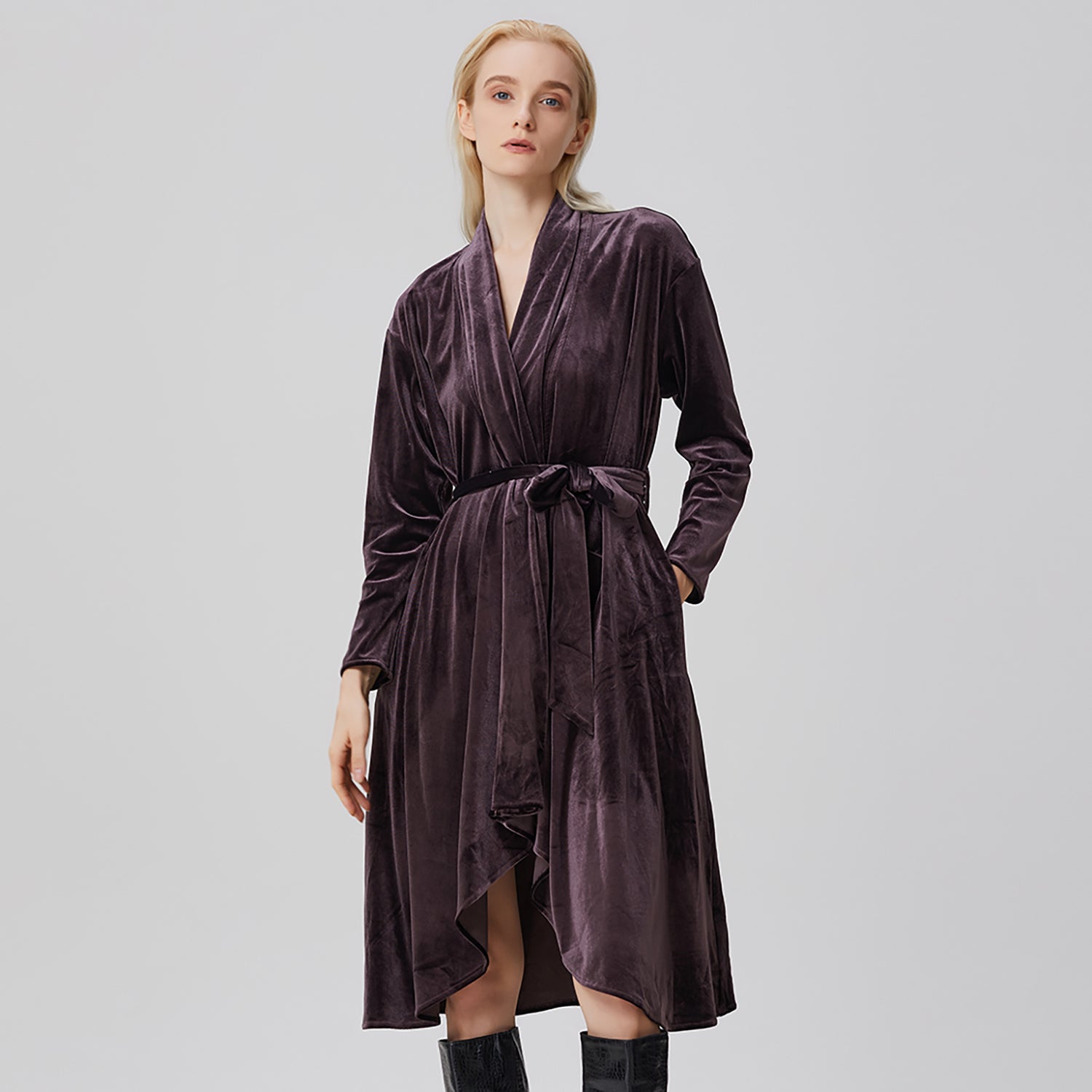 Robe-peignoir en velours à ourlet volanté