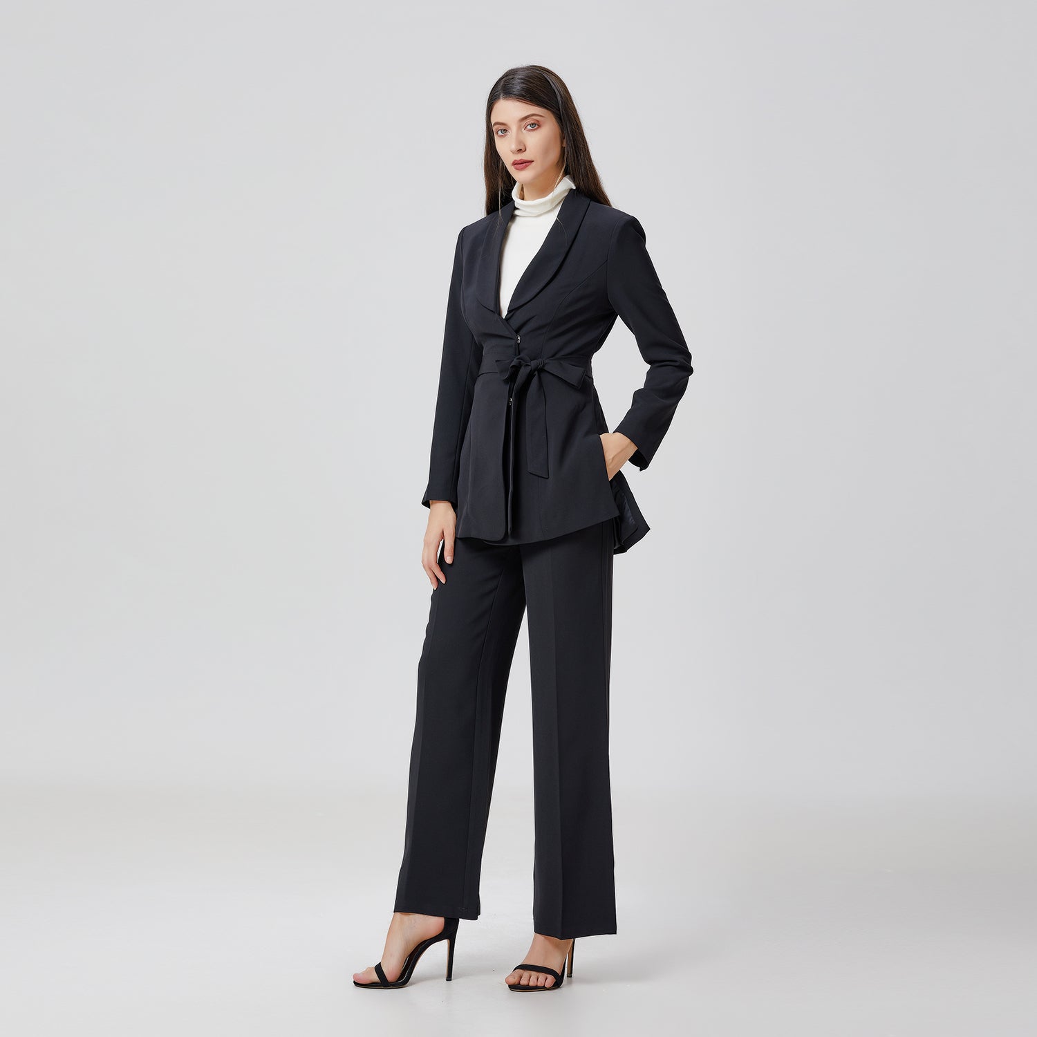 Blazer long noué à la taille