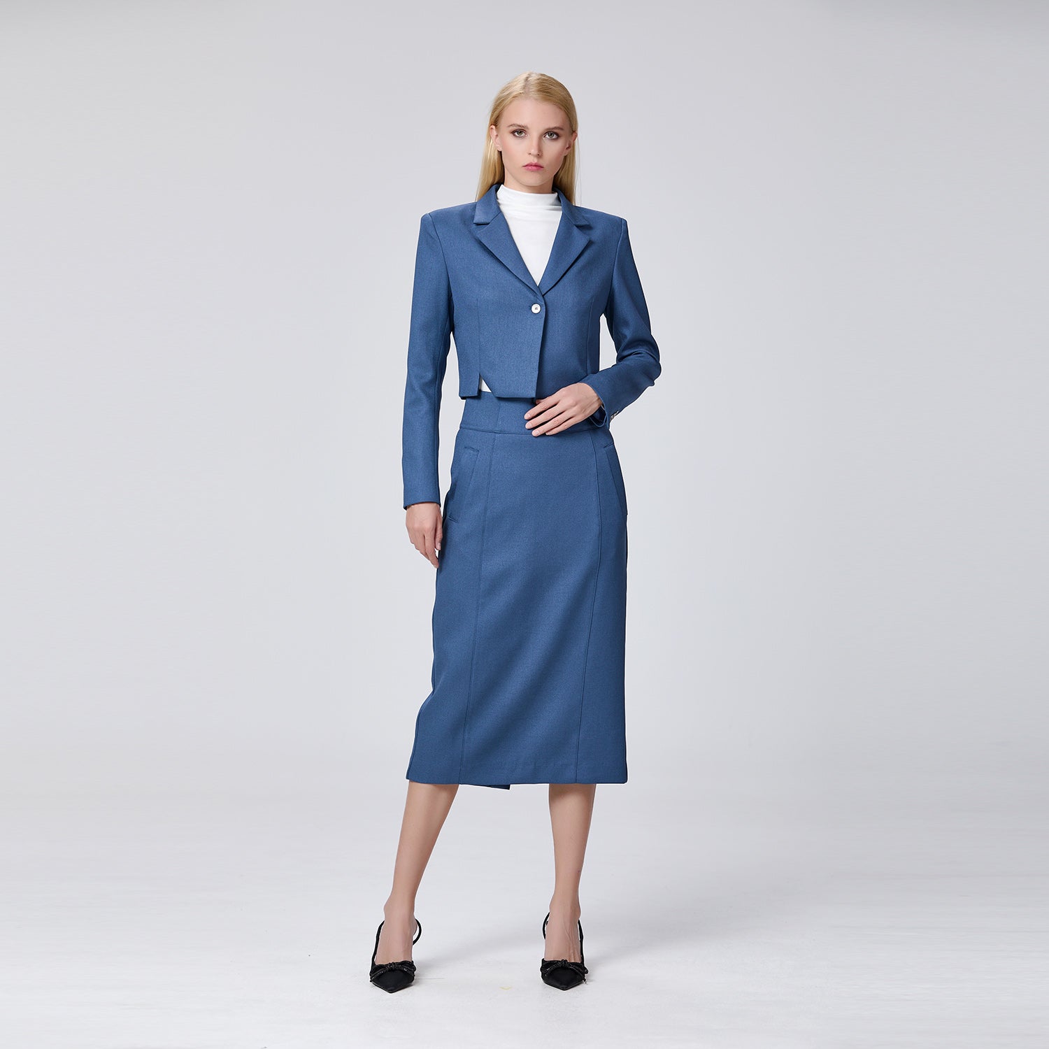 Veste de tailleur courte