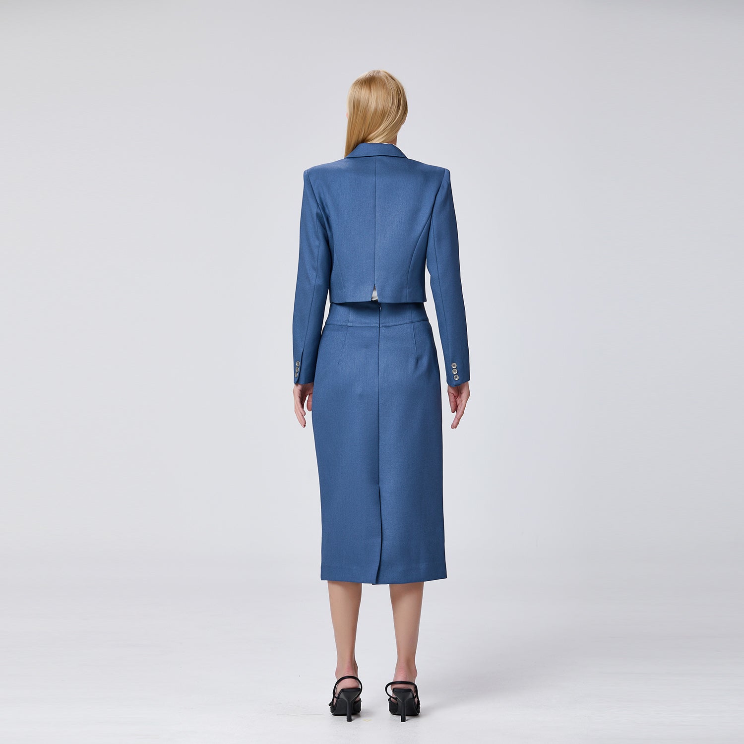 Veste de tailleur courte