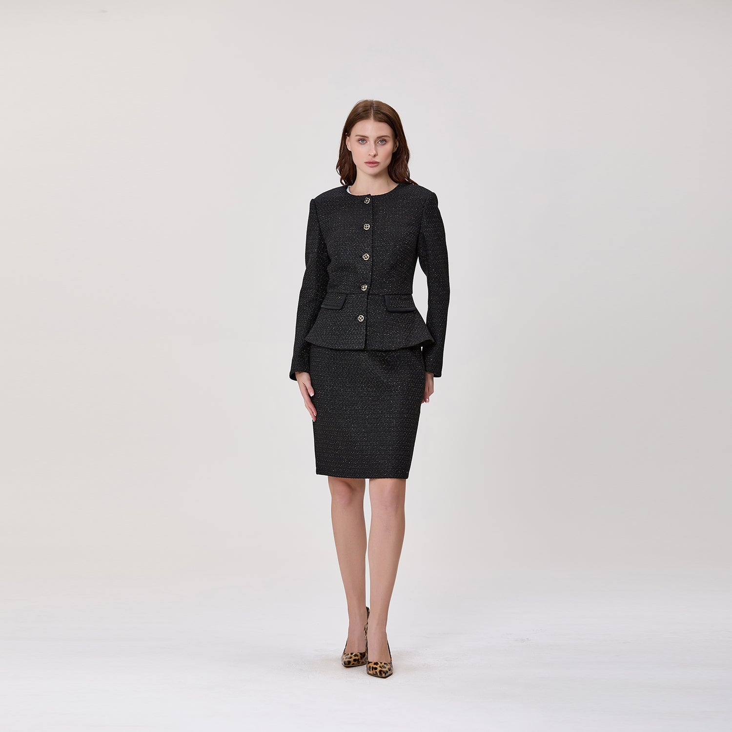 Veste tailleur texturée à boutons bijoux