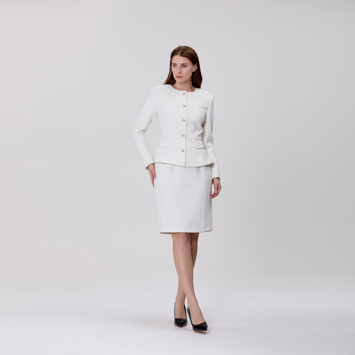 Veste tailleur texturée à boutons bijoux