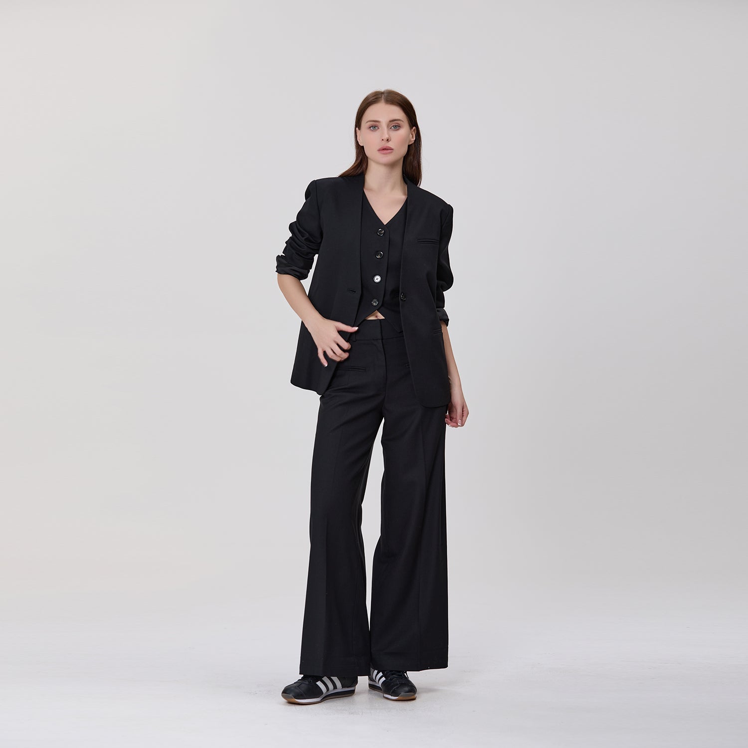 Veste tailleur à coupe droite sans col