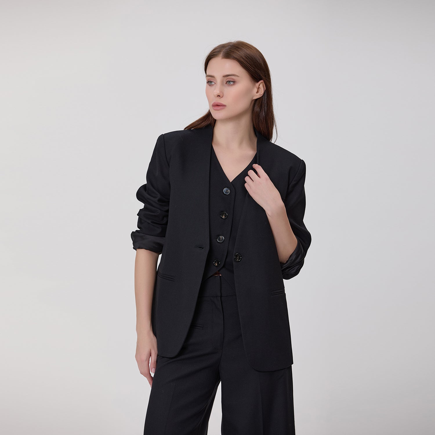 Veste tailleur à coupe droite sans col