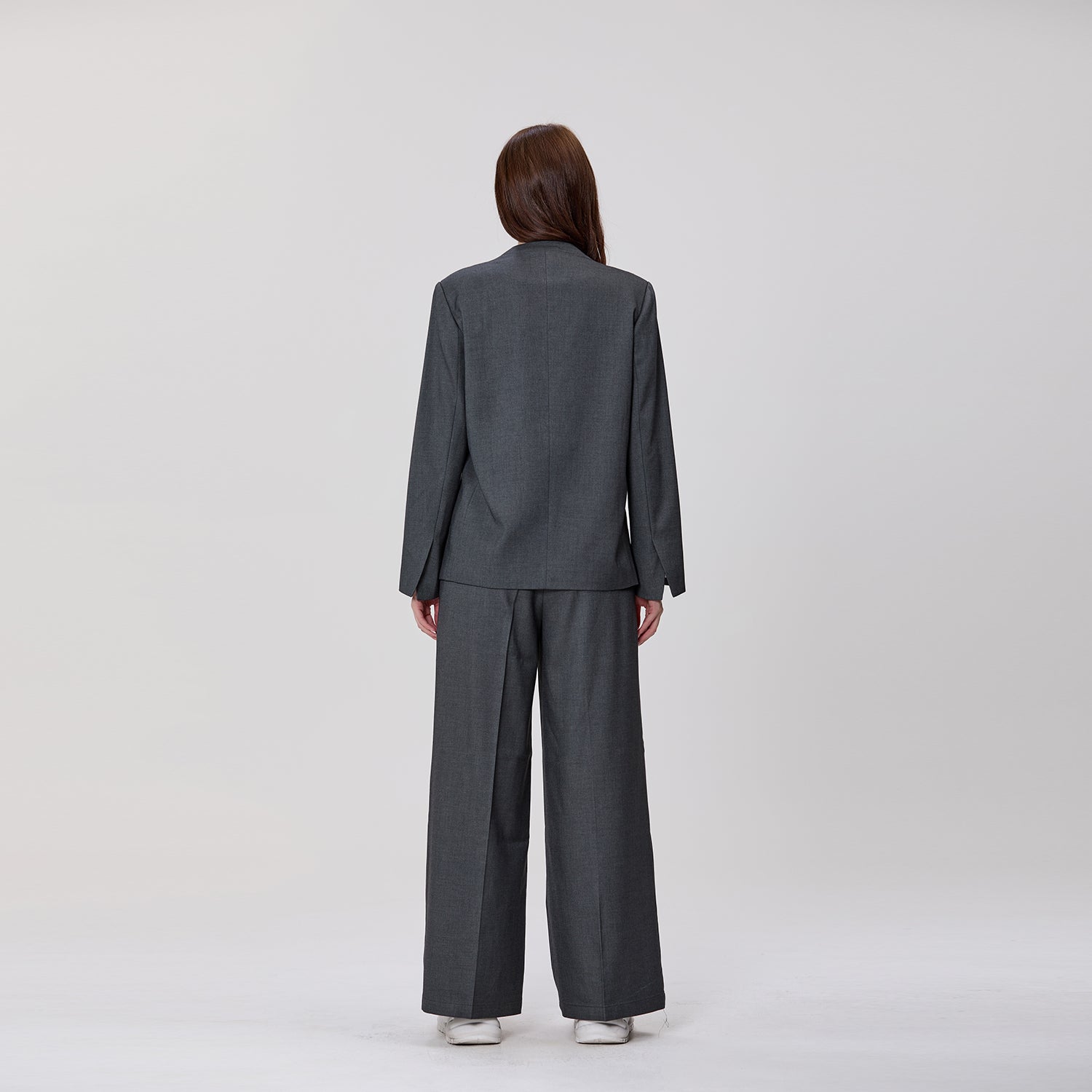 Veste tailleur à coupe droite sans col