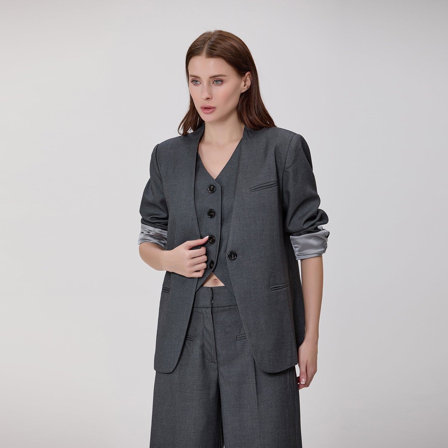Veste tailleur à coupe droite sans col